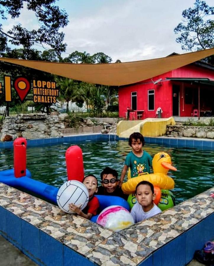 فيلا هولو لانجاتفي Lopoh Waterfront Budget Chalets المظهر الخارجي الصورة
